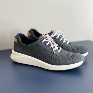 Clark’s Un Rio Tie Sneakers Size 6.5